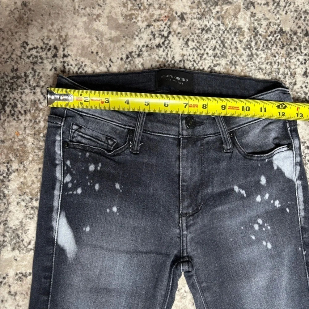 Black Orchid Noah Ankle Fray Dark Wash Bleached Distressed Skinny Jeans Size 24
